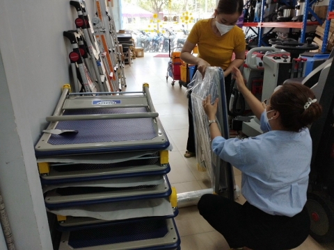 Giao xe đẩy hàng Prestar cho đại lý xe đẩy hàng ở TP.HCM