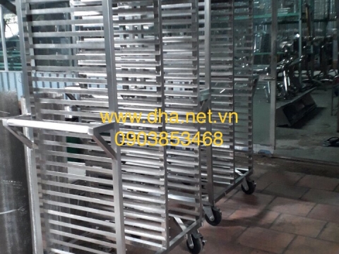 Giao xe đẩy cơm cho Đại lý Bánh xe đẩy tại Long An