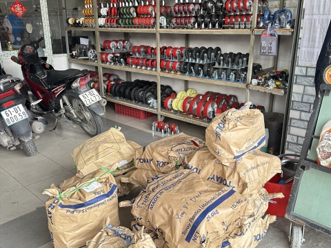Giao hàng cho đại lý Bánh xe đẩy tại Cần Thơ